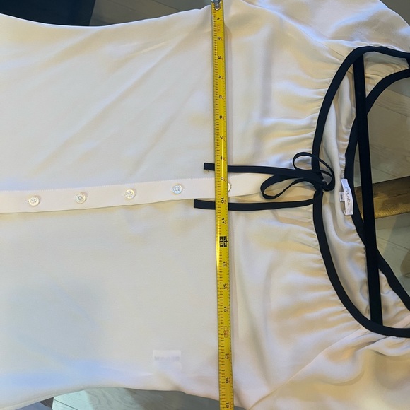 Escapade Silk Blouse - Stunning - Picture 8 of 9